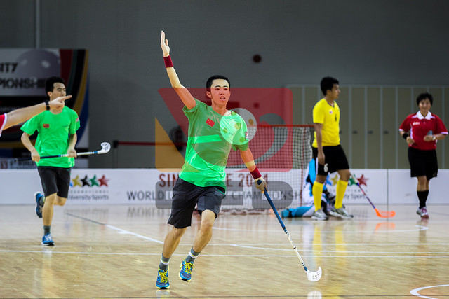  p>软式曲棍球英文名叫"floorball",2008年陈新将"floorball"引进中国