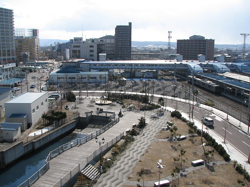 ">青森县 /a> a target="_blank" href="/item/青森市/8281846" data