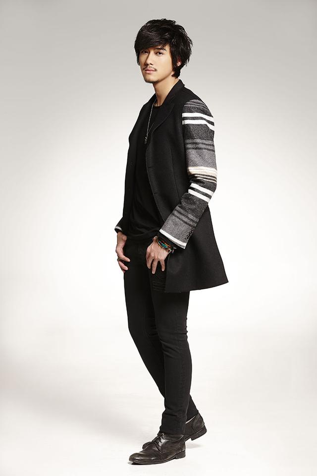  p data-id="gnrwnv43g5">杨永聪(james),1985年7月4日出生于英国伦敦