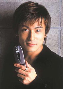 年为青二事务所所属,2020年12月31日退籍,从2021年1月1日起成为自由身