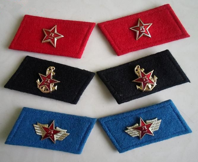  p>早在1980年3月20日,中央军委扩大会就明确提出,要恢复军衔制.