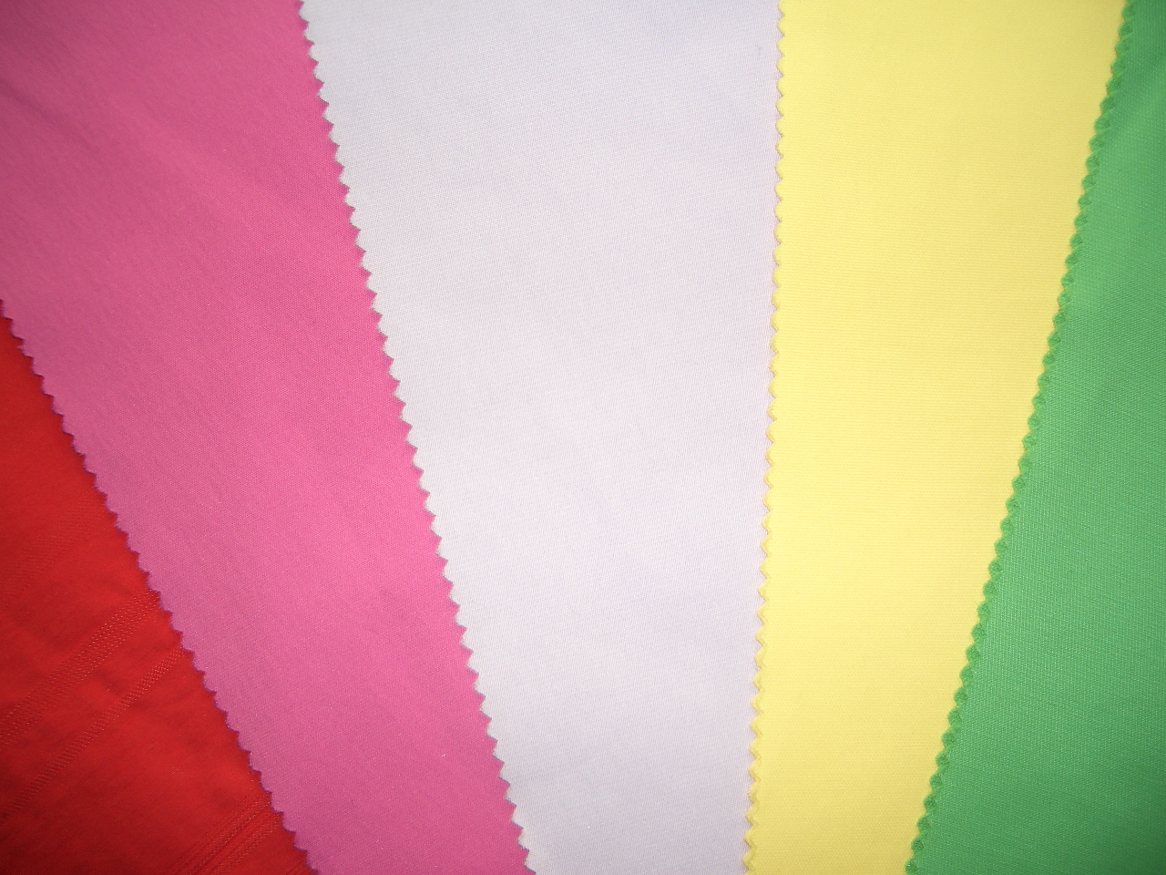  p data-id="gnbqg9puuq">锦棉是由 a target=