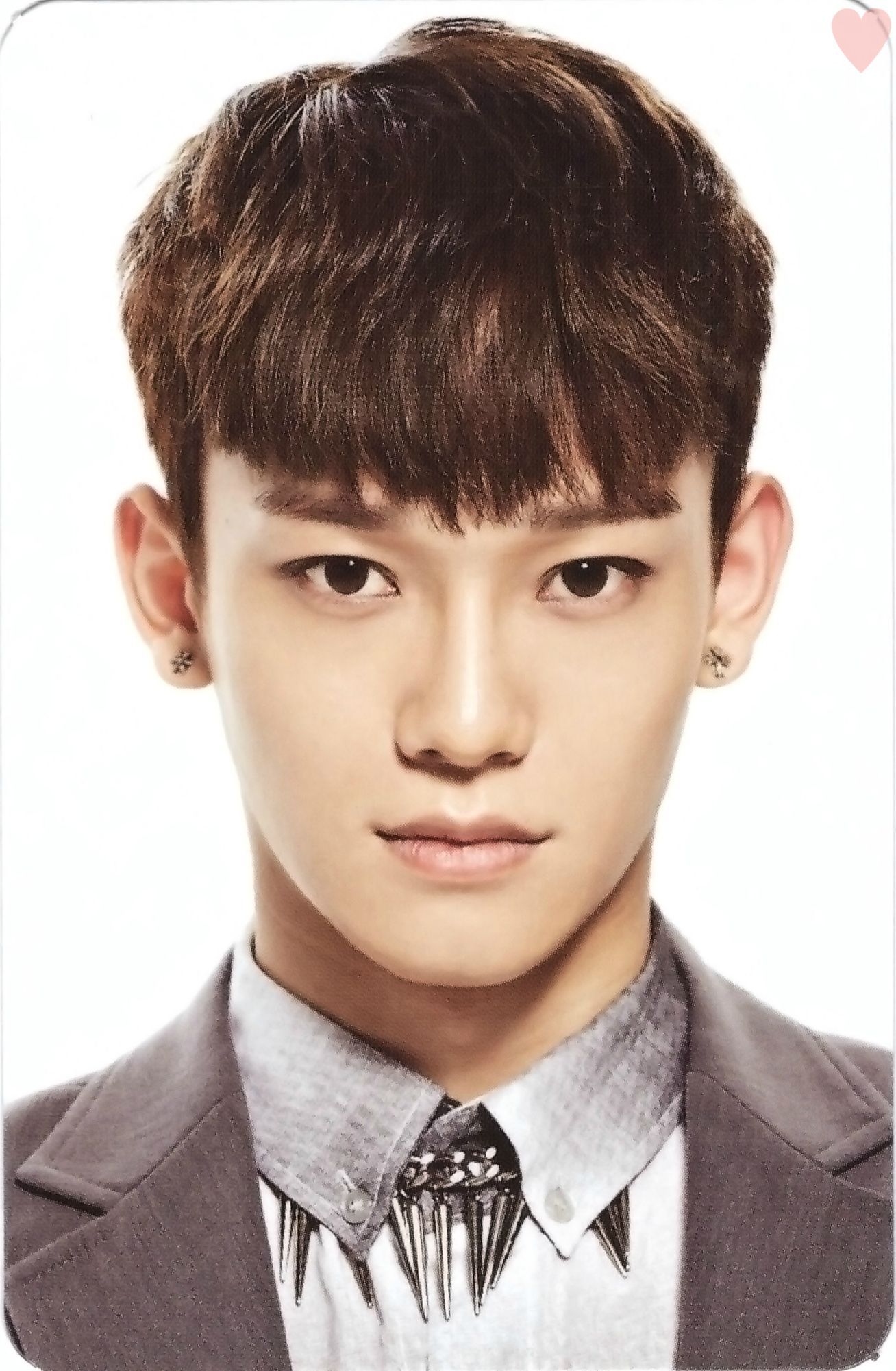  p>金钟大,艺名chen,1992年9月21日出生于韩国京畿道始兴市,韩国男