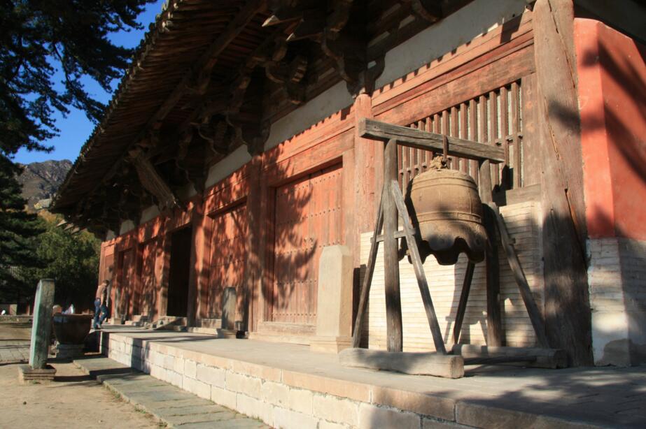  p>佛光寺,位于佳木斯市水源山东北面,座南朝北,是黑龙江佛教寺院