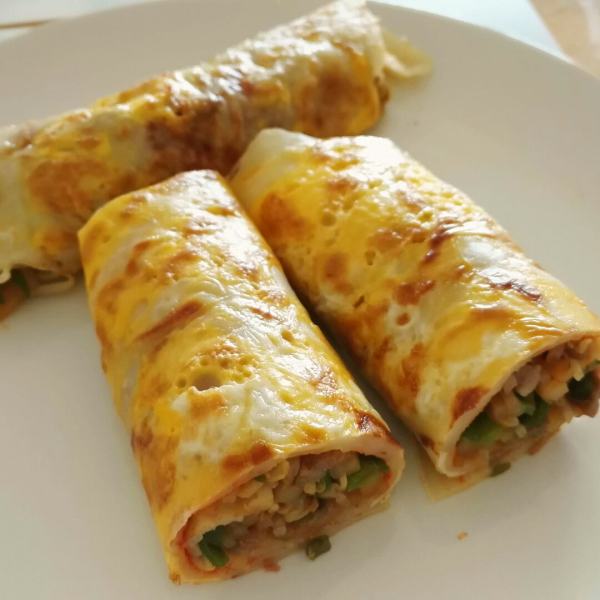 鸡蛋土豆丝卷饼