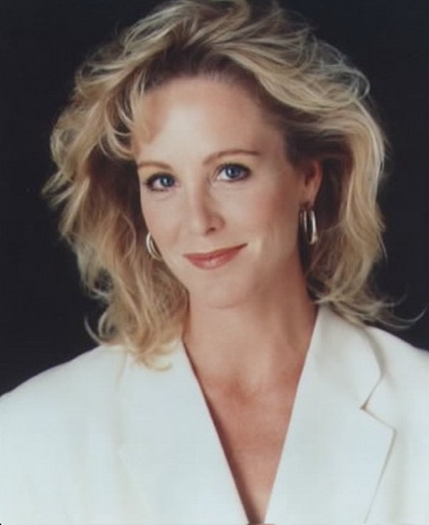joanna kerns