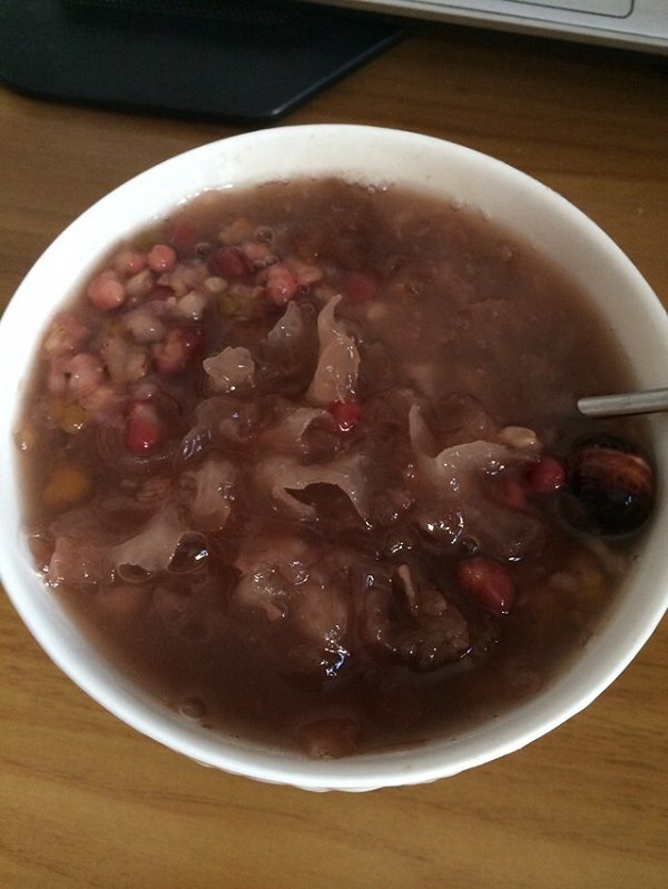 银耳红豆粥
