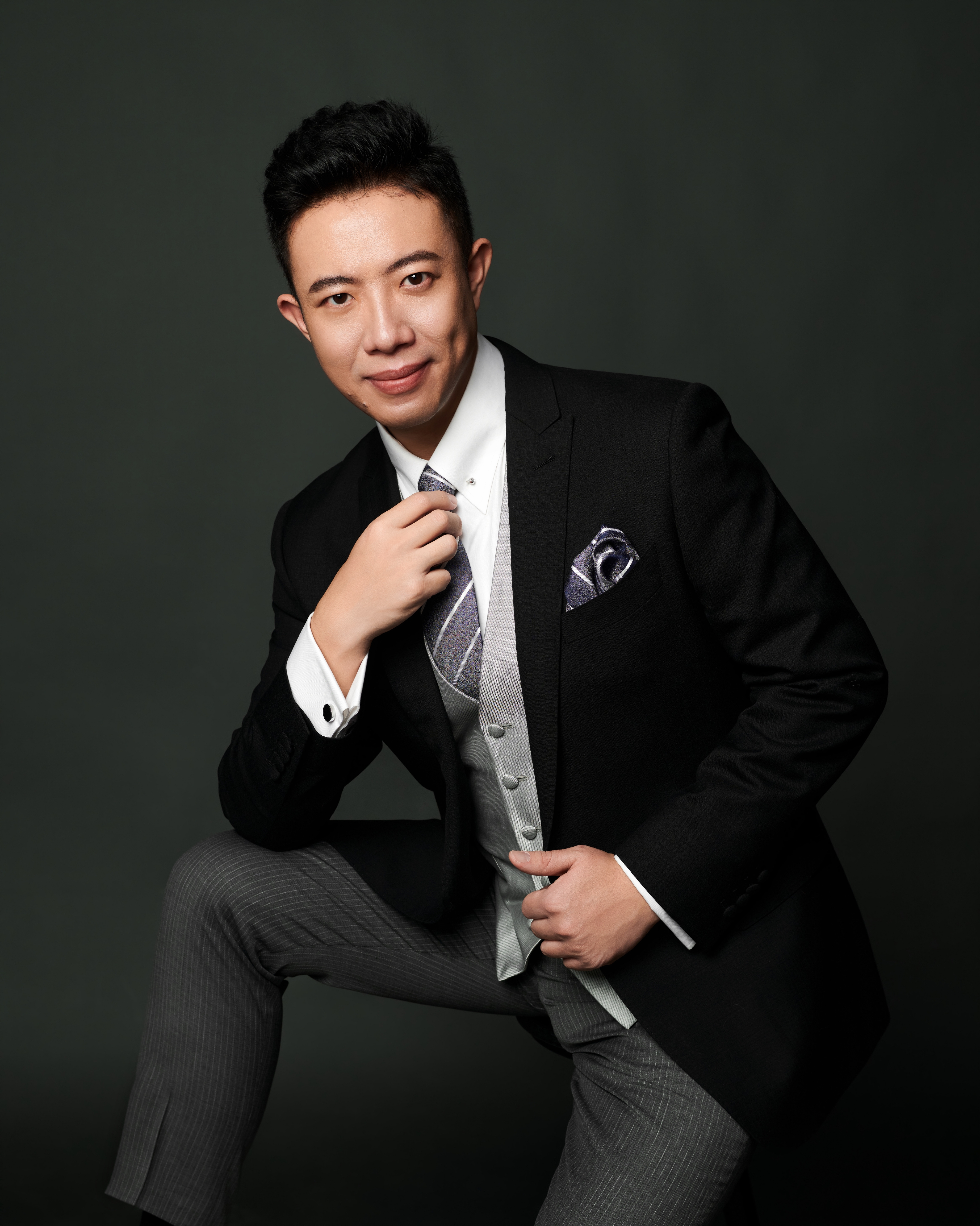  p>张岩,男,中国青年男高音歌唱家,毕业于 a target="_blank" href="