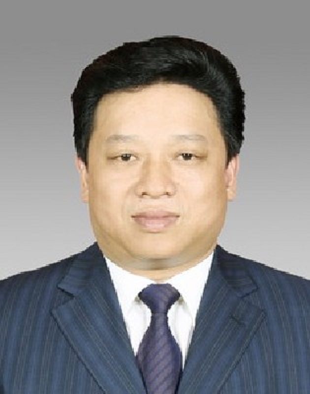  p data-id="gnb4lh9ifg">许振长,男,汉族,1962年9月出生,福建寿宁人