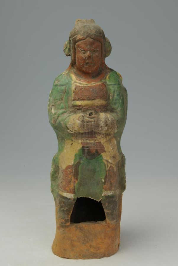 宋三彩武士俑
