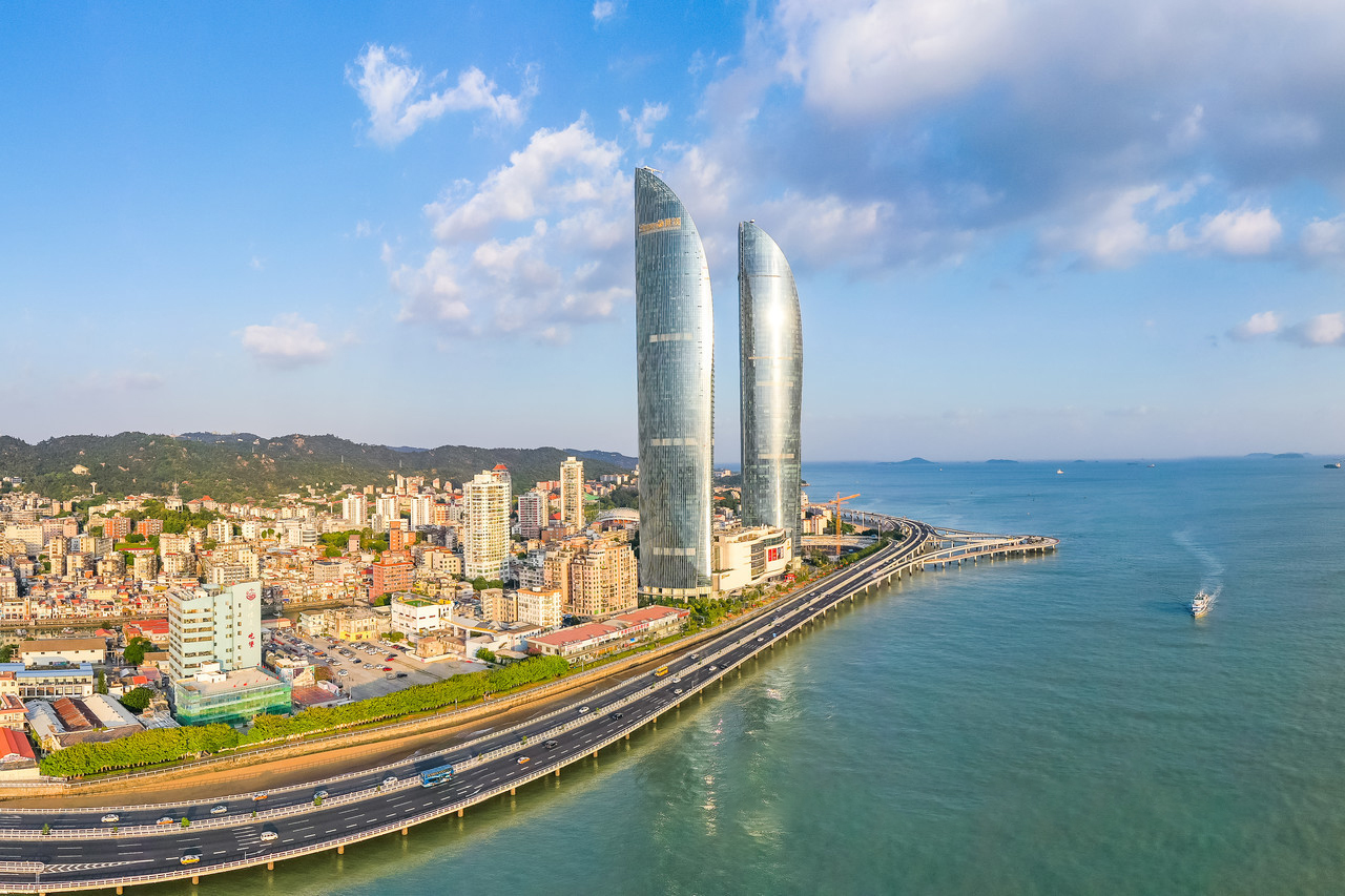 世茂厦门海峡大厦