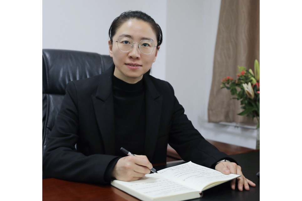 杨欣欣