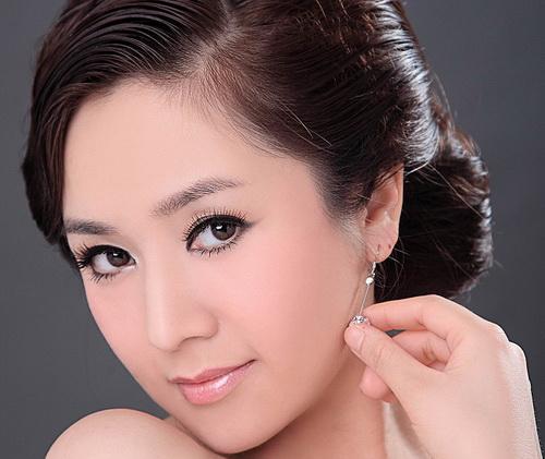  p>项瑾,1985年5月16日出生于湖北省武汉市,中国内地女演员.