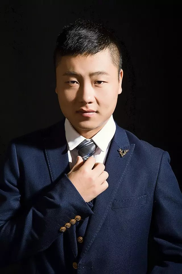  p>张永康,1990年1月15日出生于甘肃省平凉市,中国内地影视男演员