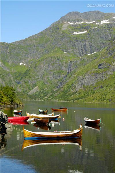  p>罗弗敦群岛(lofoten),位于挪威 a href="#" data-lemmaid="3697736