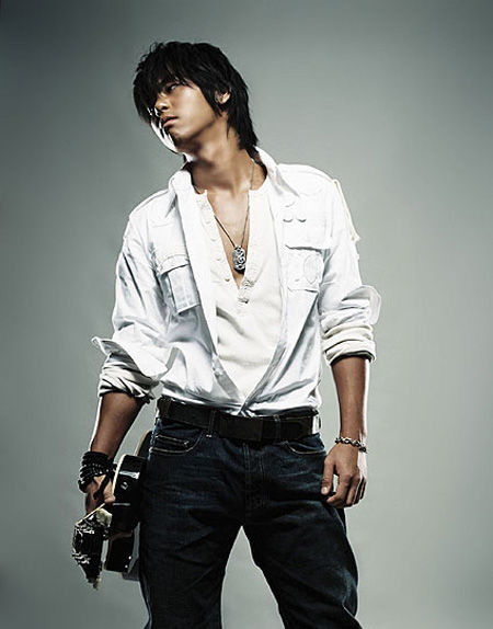  p>柯有伦(alan kuo),曾用名柯有纶,1981年1月22日生于台湾省,祖籍