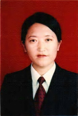  p>刘云霞,女,汉族,陕西定边人,现任中共佳县县委常委,宣传部部长.