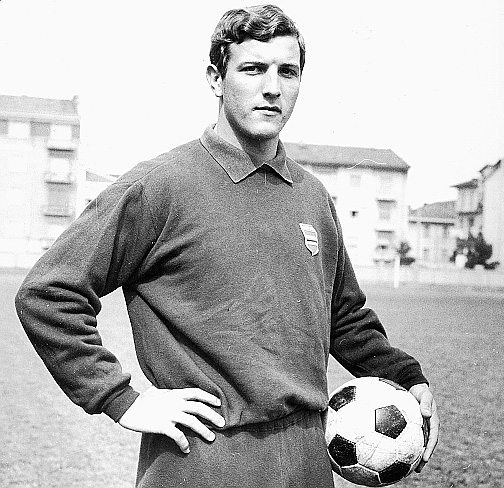  p>马尔切洛·里皮(意大利语:marcello lippi),1948年4月12日出生于 a