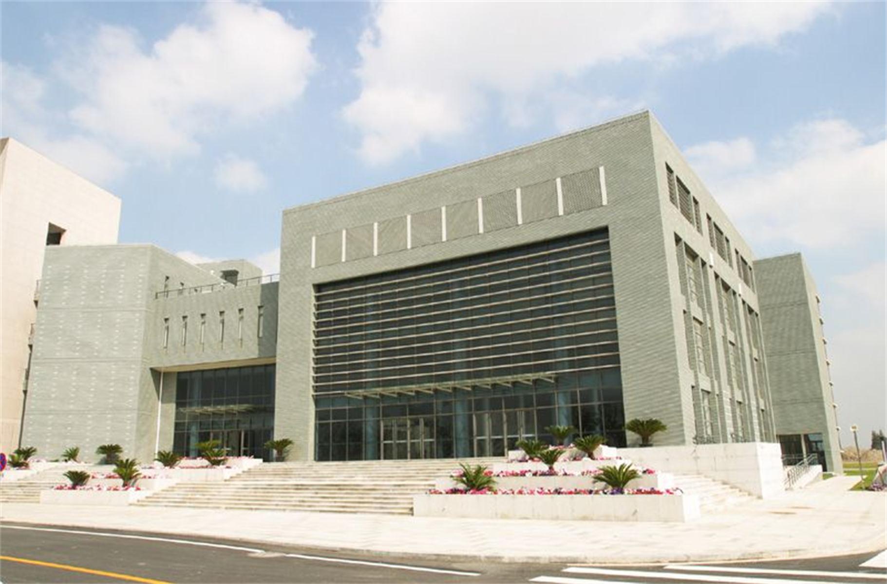  p>同济大学(tongji university)简称"同济",是 a target="_blank"