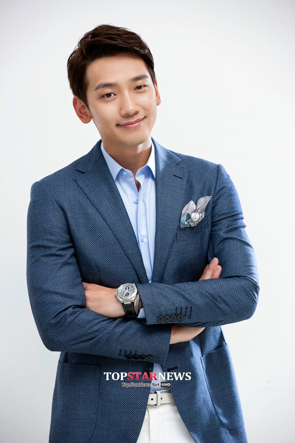  p>郑智薰(rain),1982年6月25日出生于韩国首尔,韩国流行男歌手,演员