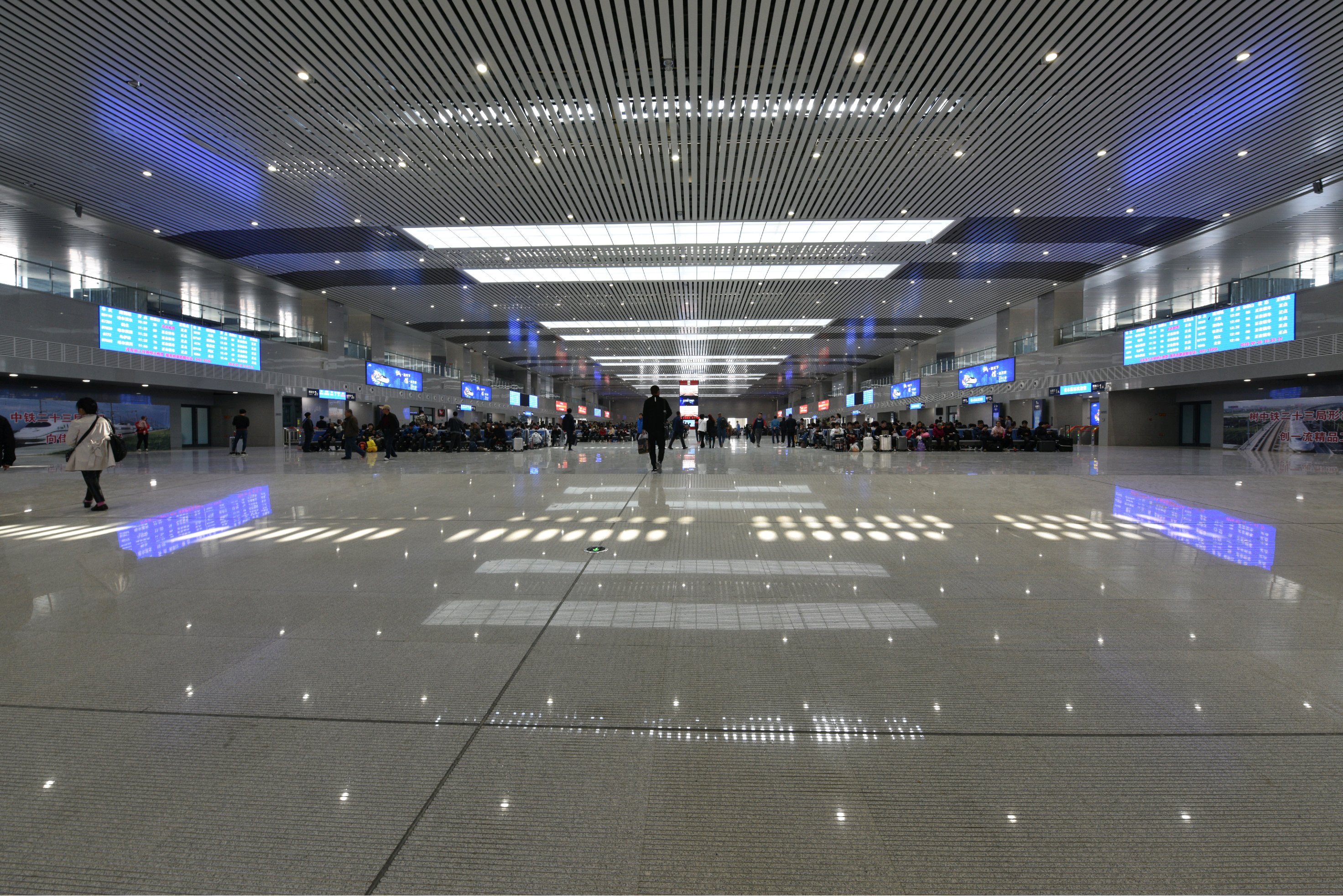 中国铁路哈尔滨局集团有限公司佳木斯站
