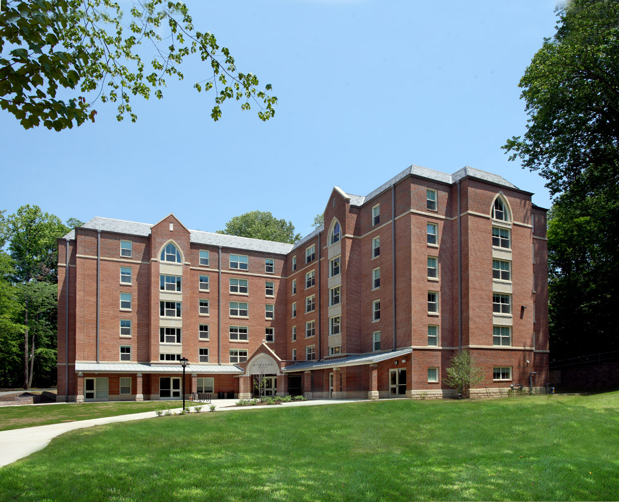  p>德鲁大学(英文名称:drew university)创办于1867年,位于美国新泽西