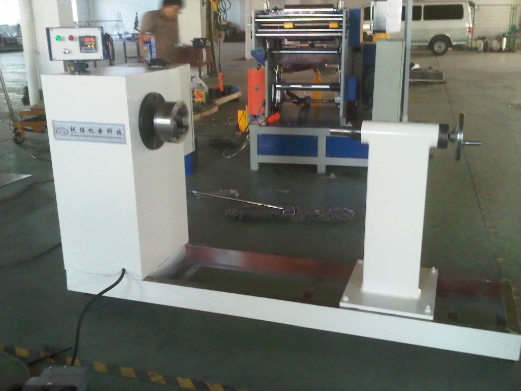  p>数控绕线机是指用数字,文字和符号组成的数字指令来实现绕线,排线