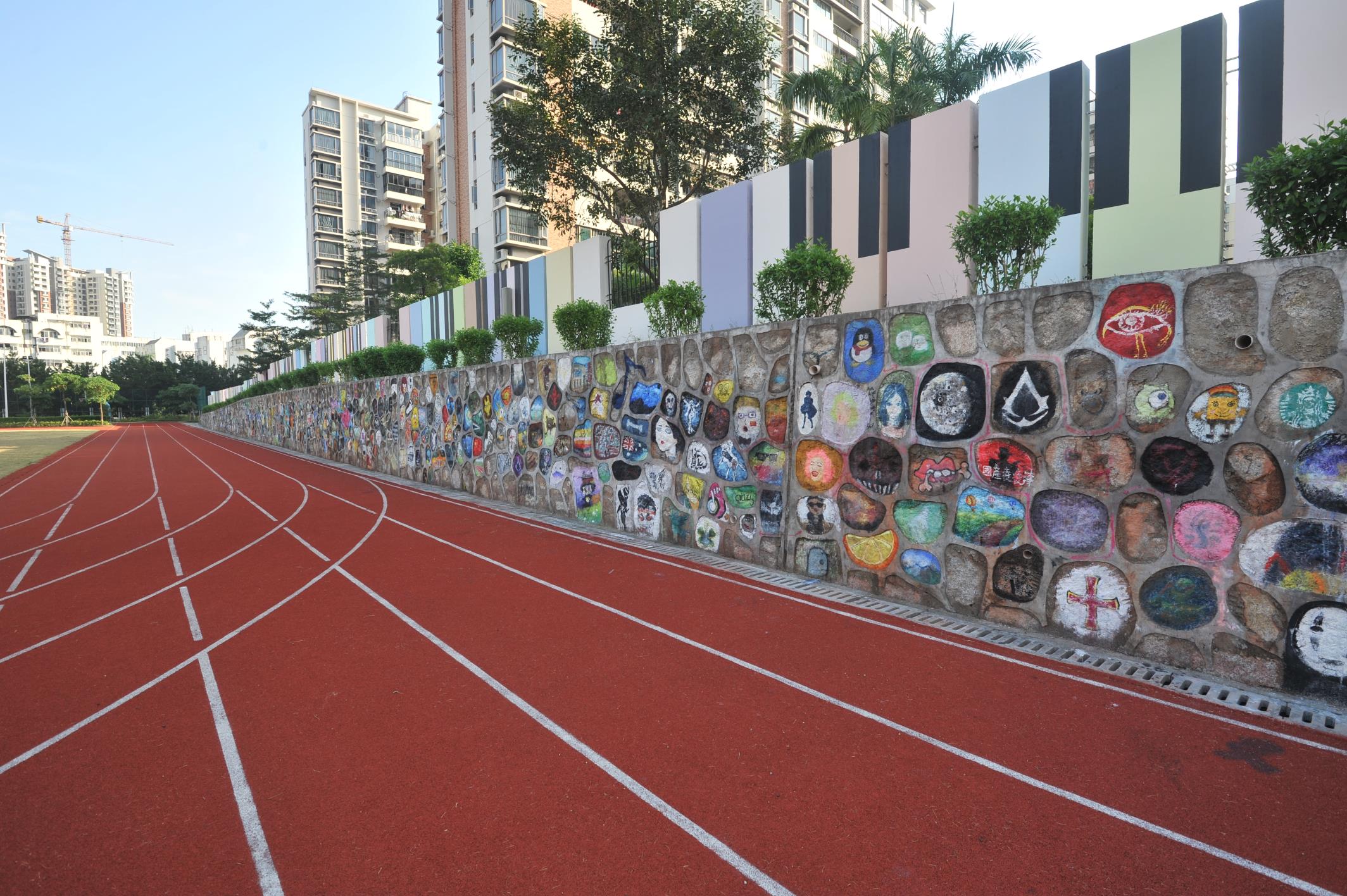  p>珠海市艺术高级中学创办于2012年,市教育局直属全日制公办普通高中