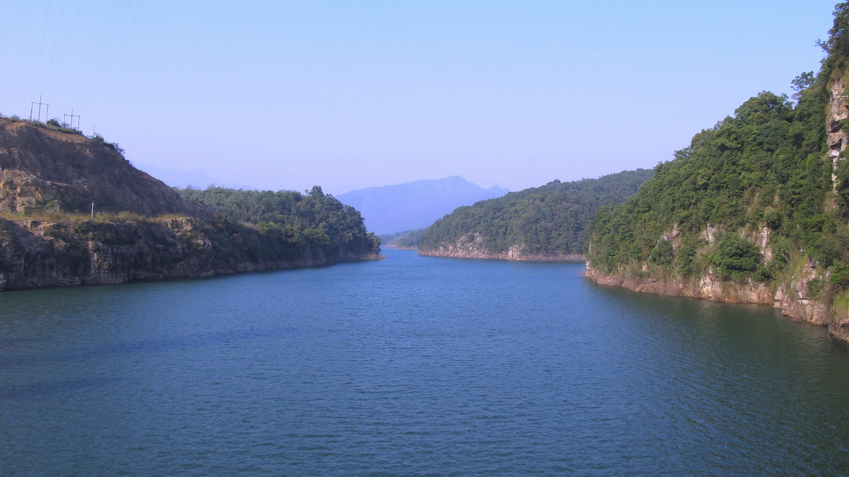  p>石牯塘镇,广东省清远市英德市下辖镇,位于英德市西北部,距英德市区