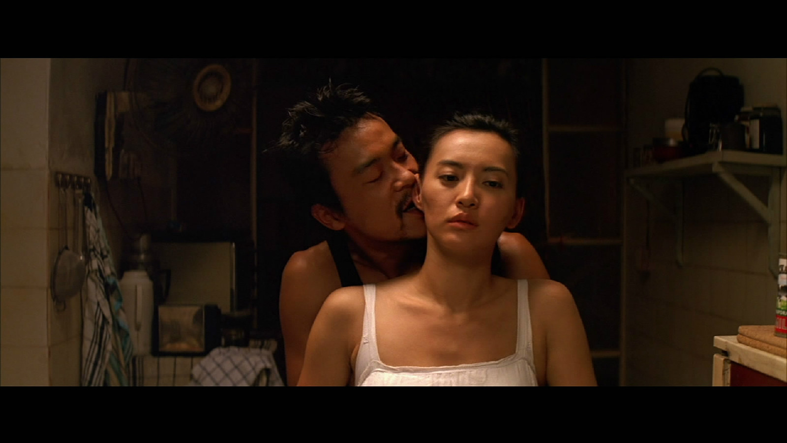 ="#" data-lemmaid="8116921">一半是火焰一半是海水 /a>》改编的电影