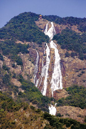  p data-id="gnxat7hh9o">中国大陆落差最大的瀑布———增城白水仙瀑