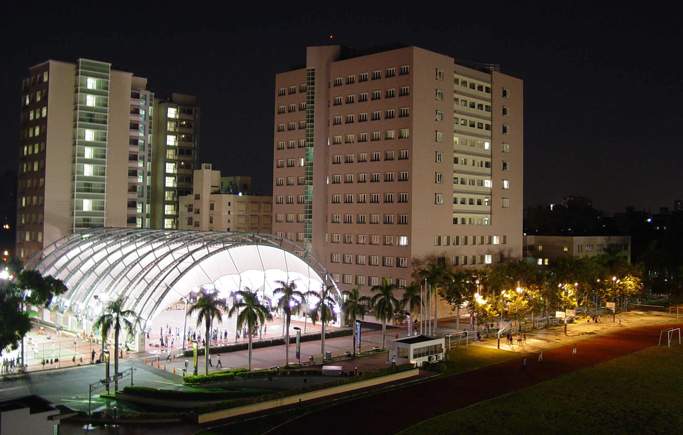  p>高雄医学大学(kaohsiung medical university)源自1954年创校的"