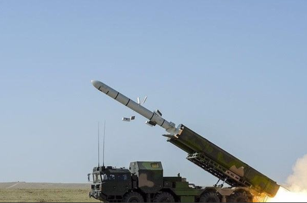  p>bgm-109巡航导弹(英文:bgm-109 cruise missile,绰号:tomahawk