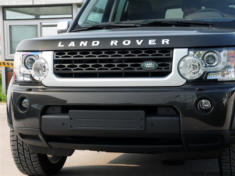  p>路虎第四代发现(discovery)是路虎公司开发的一款车型,其非承载式