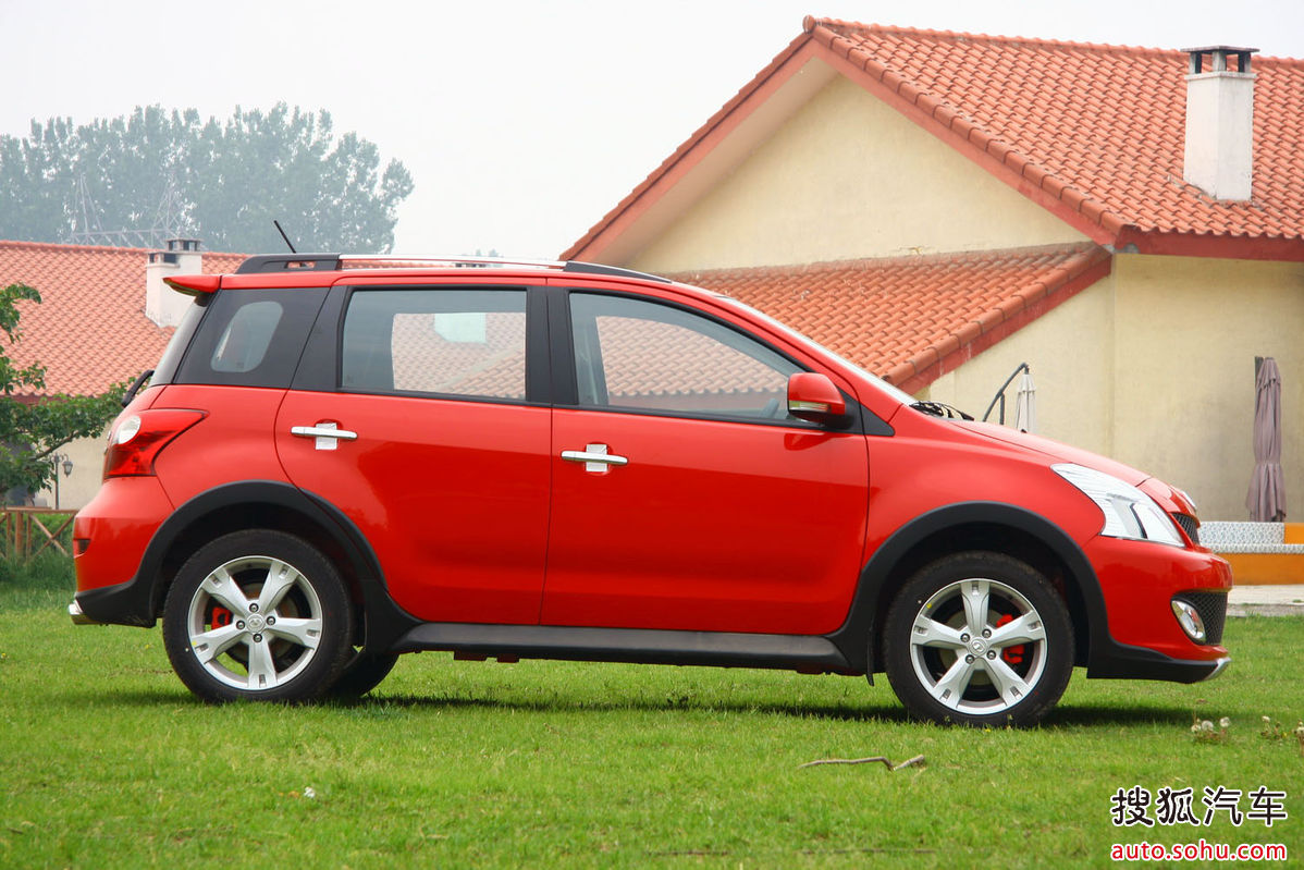  p>炫丽,英文名florid,是长城公司自主研发的五人座家庭轿车.