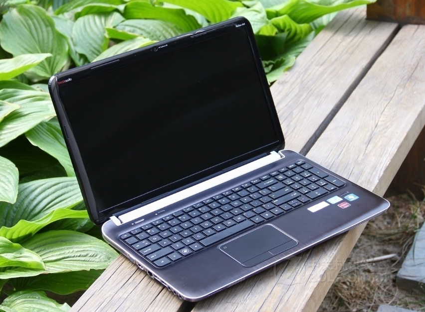  p>惠普 pavilion dv6-1228tx是一款笔记本电脑,价格适中,适合各类人