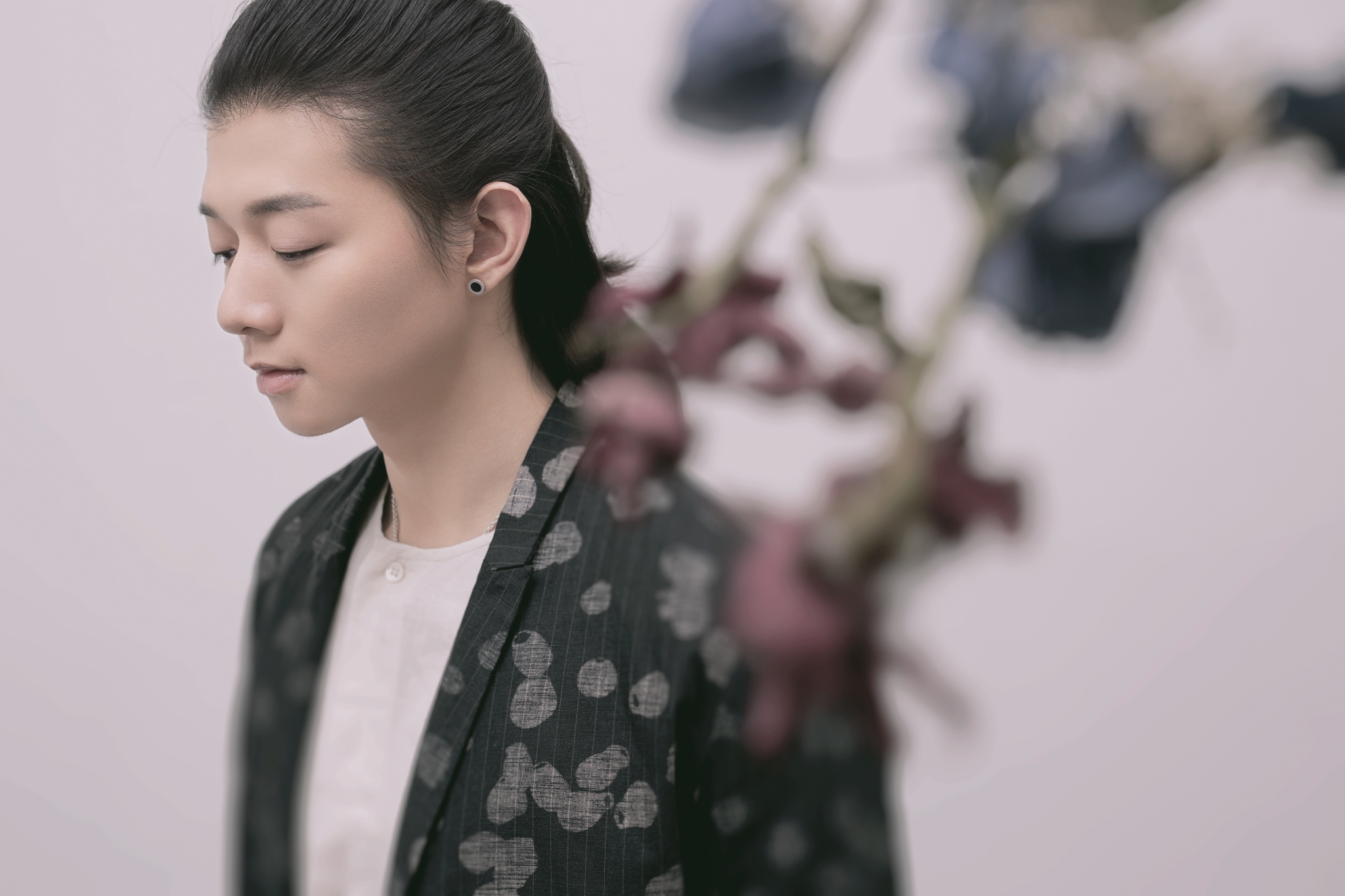  p>霍尊,1990年9月18日出生于上海,中国内地男歌手,音乐人,毕业于 a