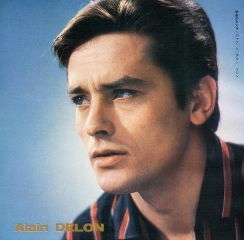  p>阿兰·德龙 i>(alain delon) /i>,1935年11月8日出生于法国上塞纳