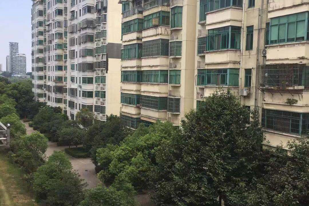  p>桂花城梦里水乡是位于南阳市的楼盘,由河南省万家园房地产开发集团