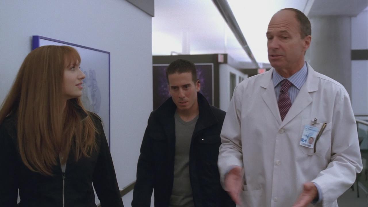 危机边缘第三季