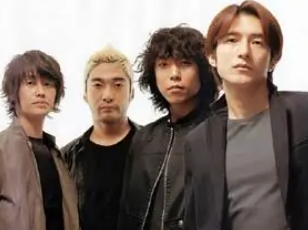 children)是日本的摇滚乐团,成员有4人,包括主音樱井和寿,吉他手田原