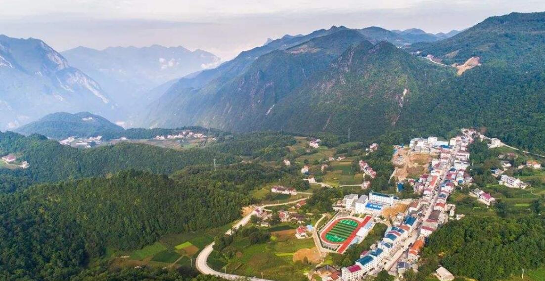  p>牛庄乡,隶属于湖北省宜昌市五峰土家族自治县,地处 a target="