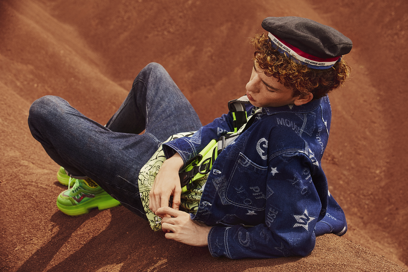  p>hxtide是中国本土快时尚男装品牌,简称hx.