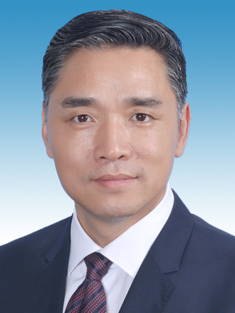  p>李成,男,汉族,中国国籍,1973年12月生,四川武