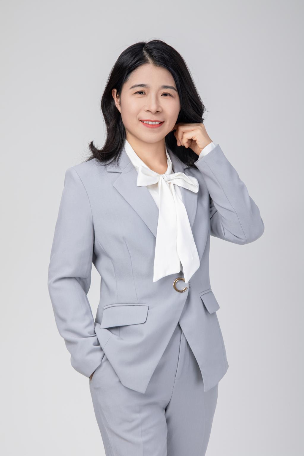王梅