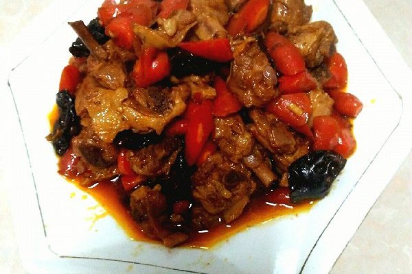 胡萝卜烧鸭块