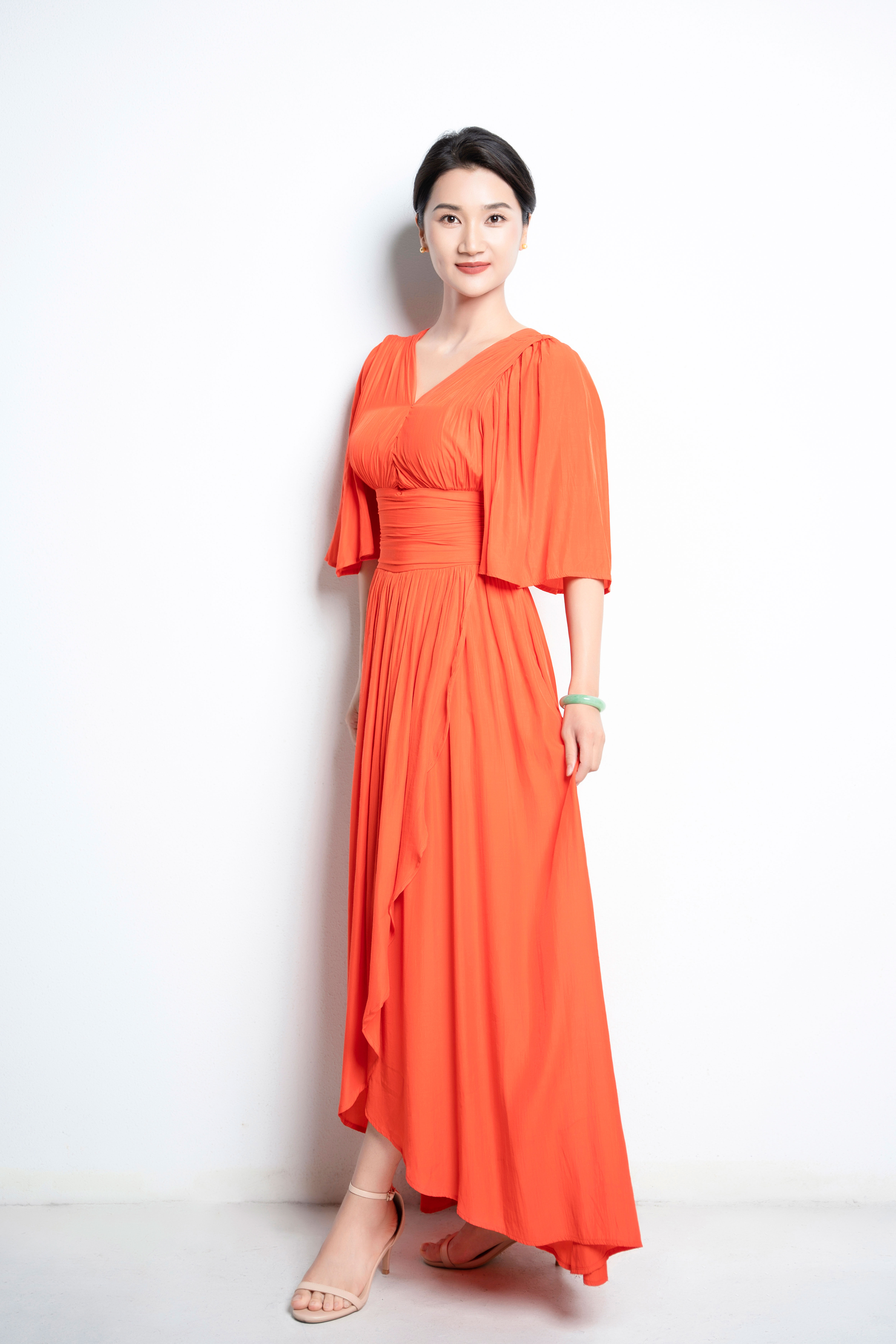  p data-id="go05hu5jmo">文君,原名张文君,大连人,毕业于吉林艺术