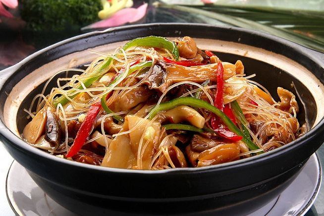 拆骨肉酸辣汤