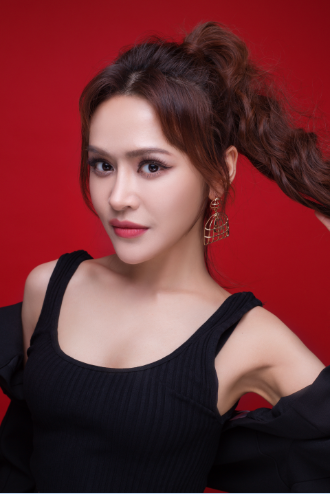 data-id="gncny6rkuf">庞奕欣,1998年1月13出生,中国内地影视女演员