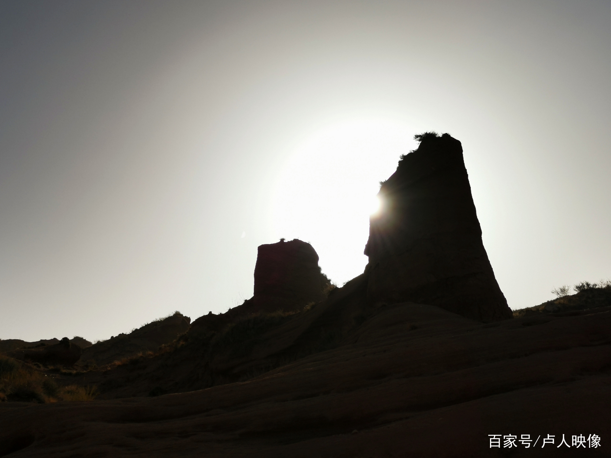 新疆温宿大峡谷是西部最美的丹霞奇景，奇峰兀立、形态各异_百科TA说